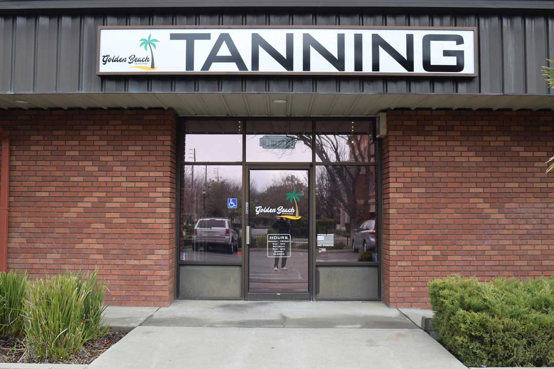 Golden Beach Tanning ist Magazine